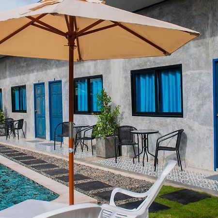 Ongsa House Hotel Bang Tao Beach  Exterior photo